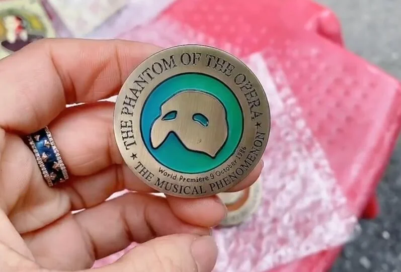 thermochromic-phantom-of-the-opera-challenge-coin